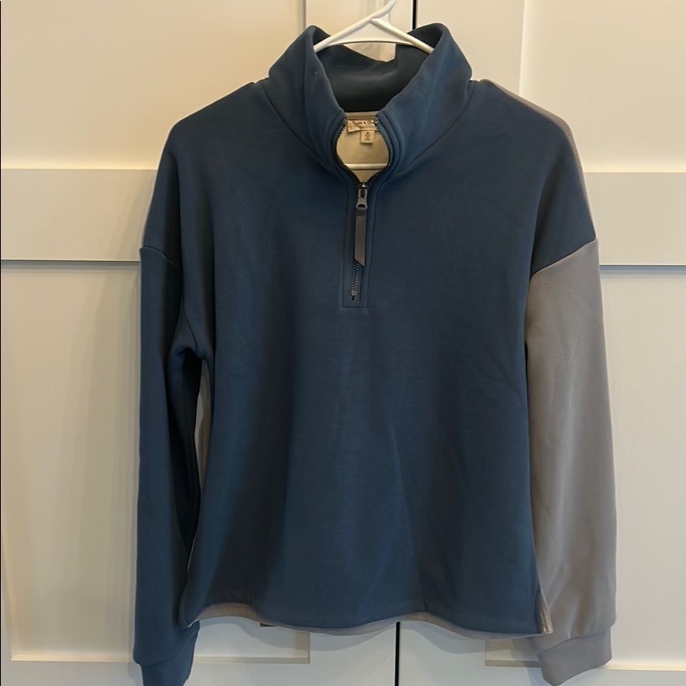 Hem & Thread Blue and Gray Zip Up Sweater